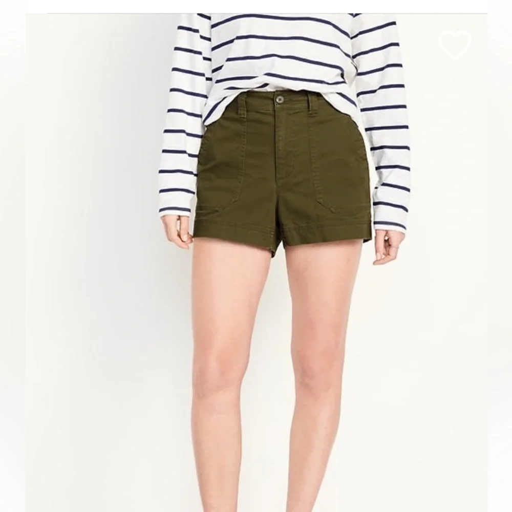 🎉SOLD🎉Old Navy High-Waisted OGC Chino Shorts -- 3.5-inch inseam - Picture 5 of 5